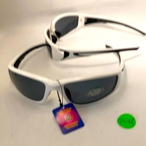 Men’s polarized closed wrap glasses